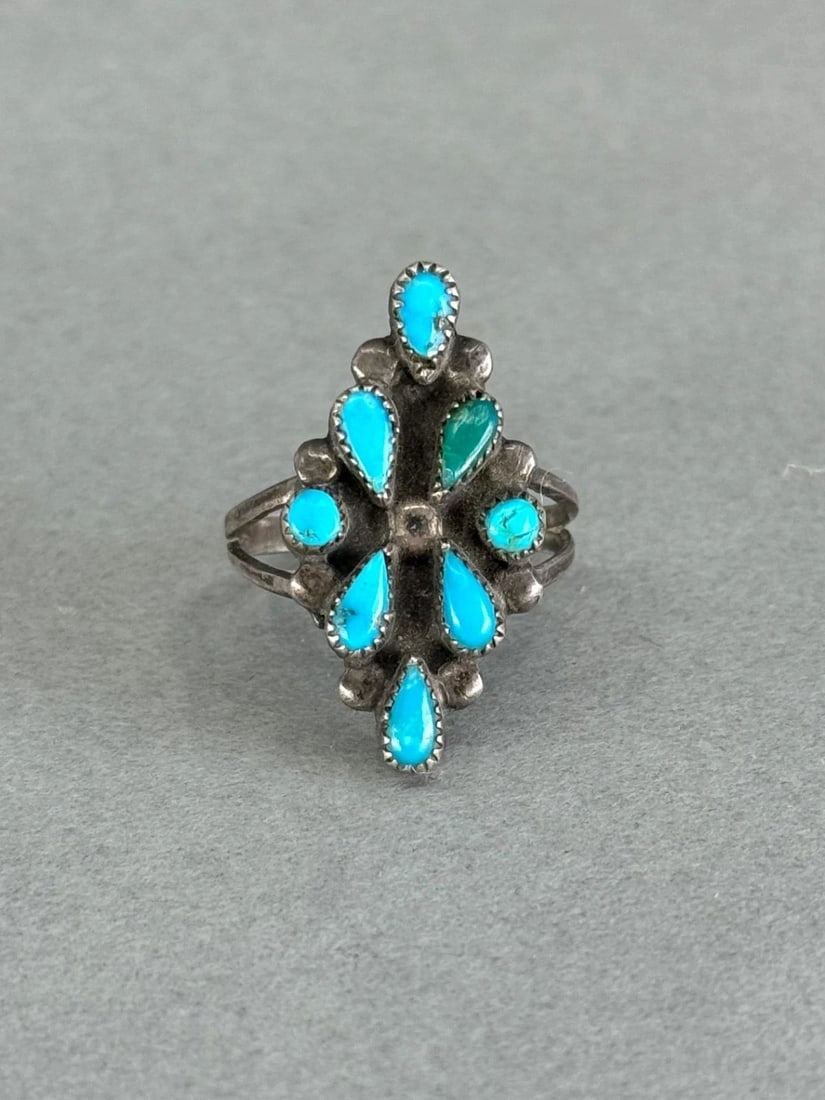 OLD PAWN ZUNI STERLING SILVER AND TURQUOISE RING. SIZE 8 1/4: OLD PAWN ZUNI STERLING SILVER AND TURQUOISE RING. SIZE 8 1/4 Old Pawn Zuni Sterling Silver and Turquoise Ring. Size 8 1/4 1 1/8” tall.