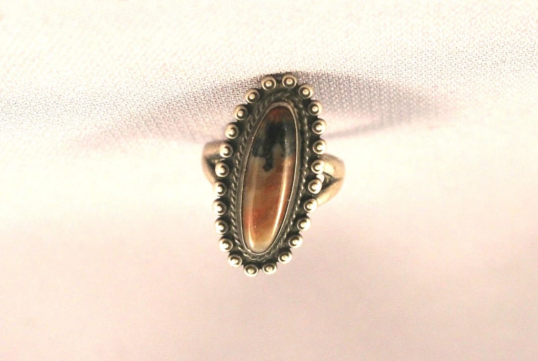 OLD PAWN NAVAJO STERLING SILVER AND PETRIFIED WOOD RING SIZE 4 1/2: OLD PAWN NAVAJO STERLING SILVER AND PETRIFIED WOOD RING SIZE 4 1/2 Item Description: 1” tall