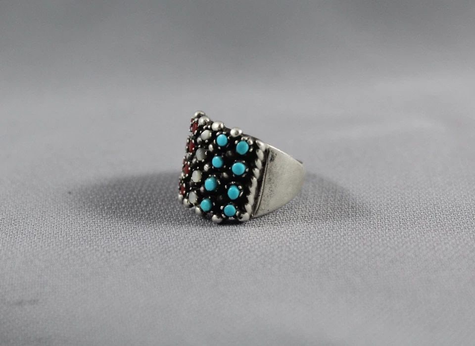 VINTAGE ZUNI STERLING SILVER ,TURQUOISE , CORAL , SHELL RING SIZE 5 1/2: VINTAGE ZUNI STERLING SILVER ,TURQUOISE , CORAL , SHELL RING SIZE 5 1/2 Item Description: 5/8” tall