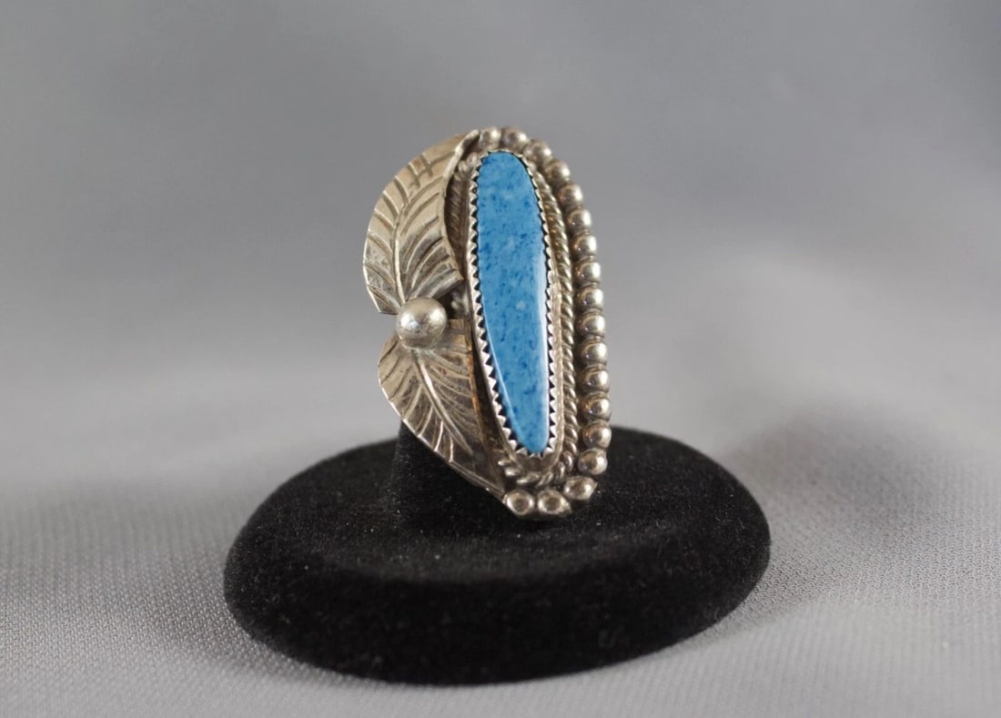 VINTAGE NAVAJO STERLING AND LEVI LAPIS STONE RING SIGNED SIZE 6 1/4 (1 of 1)