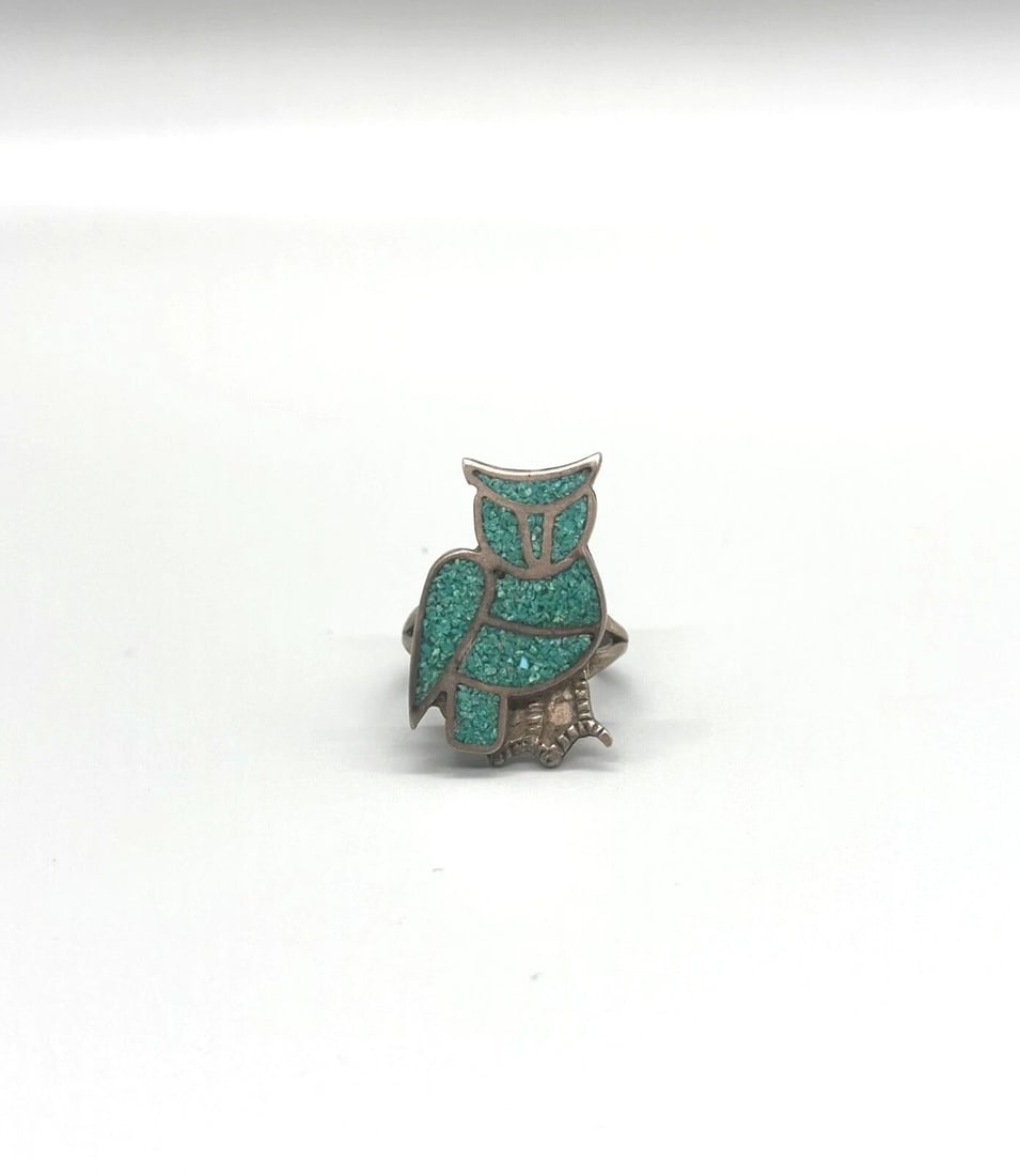 OLD PAWN NAVAJO STERLING AND TURQUOISE RING OWL SIZE 4 1/2: OLD PAWN NAVAJO STERLING AND TURQUOISE RING OWL SIZE 4 1/2 Item Description: 7/8 " Tall P