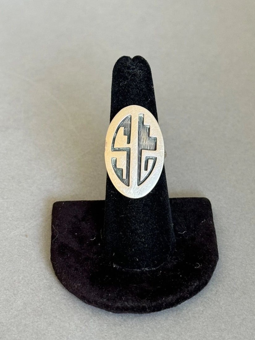 VINTAGE HOPI STERLING SILVER RING. HOPI CRAFTS SIZE 6 3/4 (1 of 2)