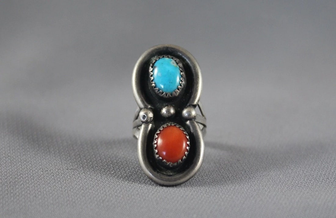 OLD PAWN NAVAJO STERLING SILVER AND TURQUOISE AND CORAL RING SIZE 5: OLD PAWN NAVAJO STERLING SILVER AND TURQUOISE AND CORAL RING SIZE 5 Item Description: 1 3/8” tall P