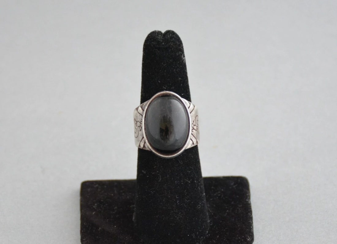 VTG BLACK ONYX STERLING SILVER RING - SOUTHWESTERN - FLUTE PLAYER - SIZE 6 3/4 (1 of 2)