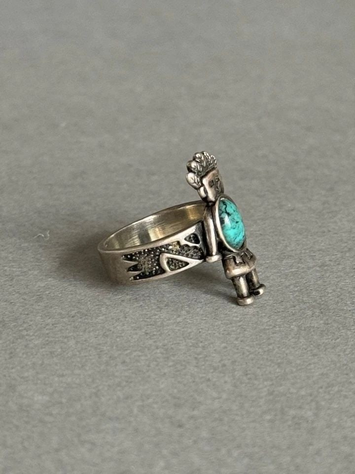 OLD PAWN STERLING SILVER AND TURQUOISE KACHINA RING. SIZE 5 1/2: OLD PAWN STERLING SILVER AND TURQUOISE KACHINA RING. SIZE 5 1/2 Old Pawn Sterling Silver and Turquoise Kachina Ring. Size 5 1/2 7/8” Tall