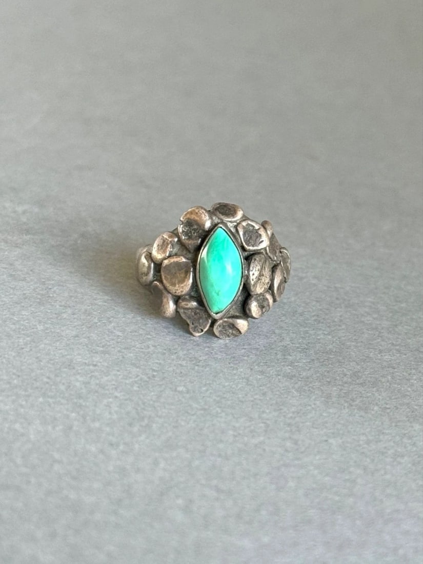 OLD PAWN NAVAJO STERLING SILVER WITH TURQUOISE RING. SIZE 6 3/4: OLD PAWN NAVAJO STERLING SILVER WITH TURQUOISE RING. SIZE 6 3/4 Old Pawn Navajo Sterling Silver with Turquoise Ring. Size 6 3/4 .. 5/8" Tall