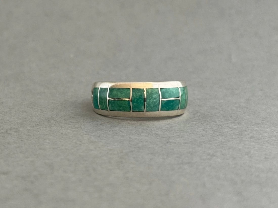 VINTAGE ZUNI STERLING SILVER WITH INLAID TURQUOISE RING SIZE 9 SIGNED GT (1 of 2)