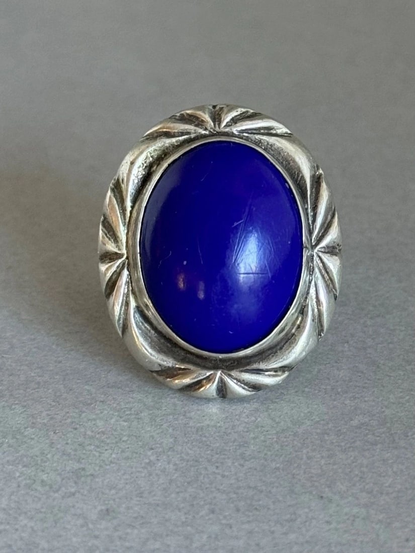 VINTAGE NAVAJO STERLING SILVER WITH LAPIS LAZULI RING SIZE 7 1/2 (1 of 1)