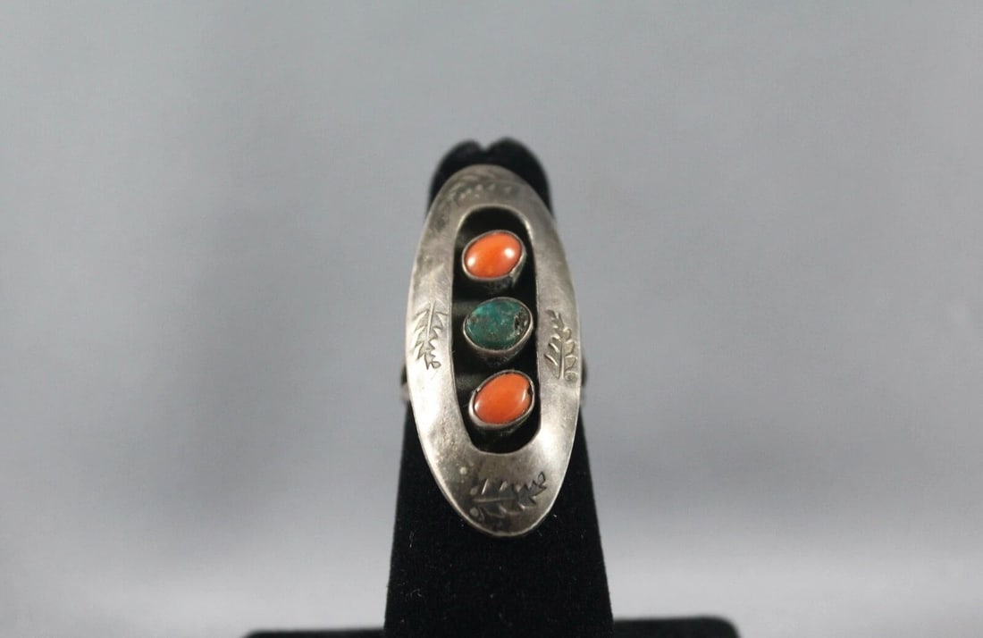OLD PAWN NAVAJO STERLING SILVER AND TURQUOISE AND CORAL RING SIZE 6: OLD PAWN NAVAJO STERLING SILVER AND TURQUOISE AND CORAL RING SIZE 6 Item Description: 1 5/8” tall