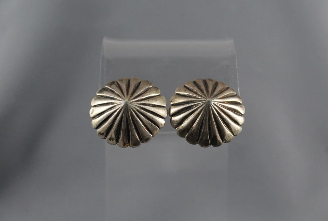 OLD PAWN NAVAJO SILVER BUTTON EARRINGS .. (1 of 2)