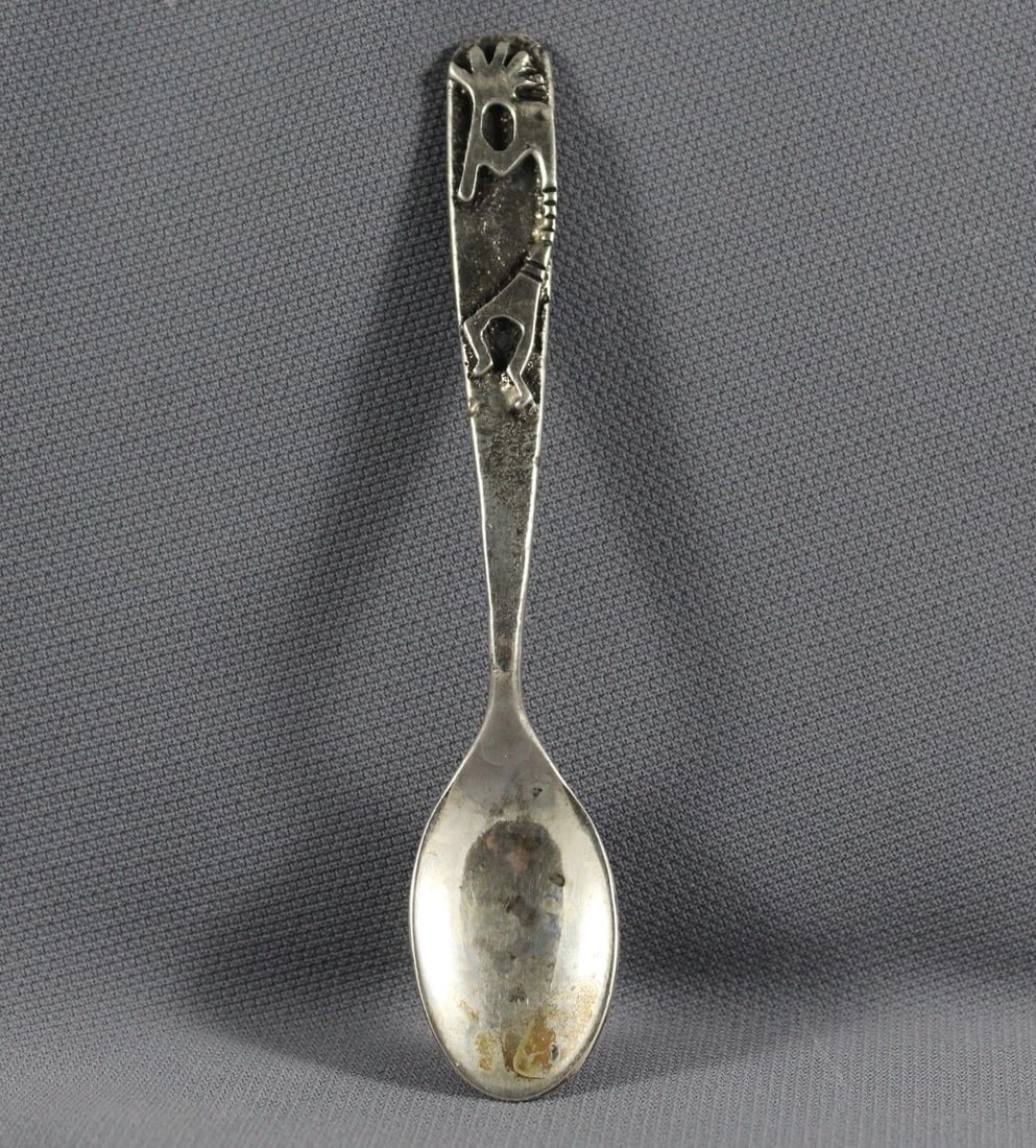 VINTAGE NAVAJO INDIAN CAST SILVER DEMITASSE SPOON - DON PLATERO - 3.75" LONG (1 of 2)