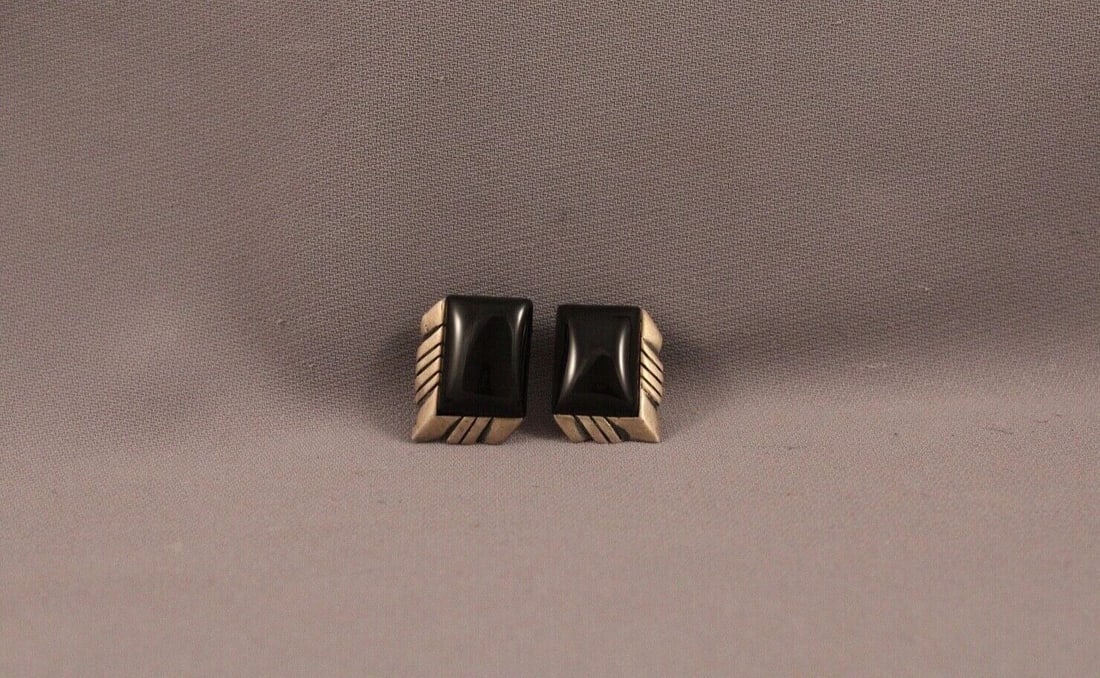 VINTAGE NAVAJO SILVER AND ONYX EARRINGS -: VINTAGE NAVAJO SILVER AND ONYX EARRINGS - Item Description: 7/8" length