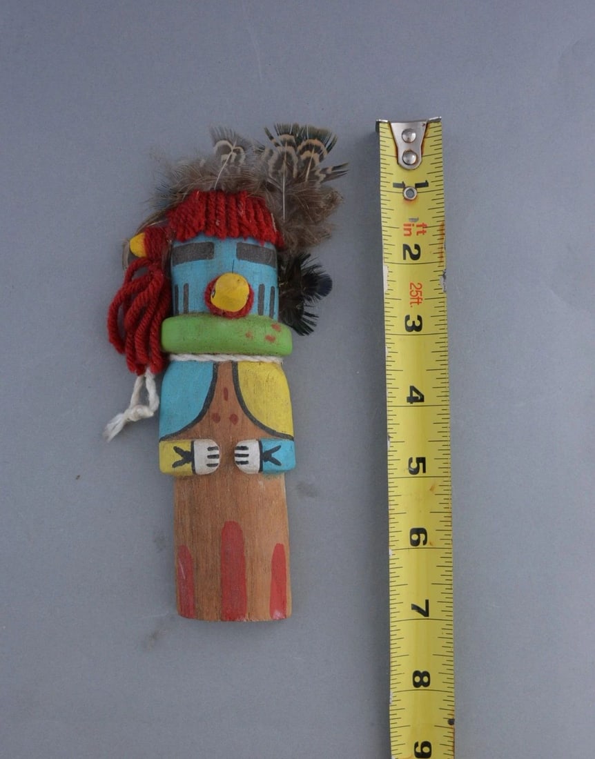 VINTAGE HOPI KACHINA - 6" TALL: VINTAGE HOPI KACHINA - 6" TALL Item Description: This vintage Hopi kachina is 6" tall, not including the feathers. With feathers it is 7" tall.