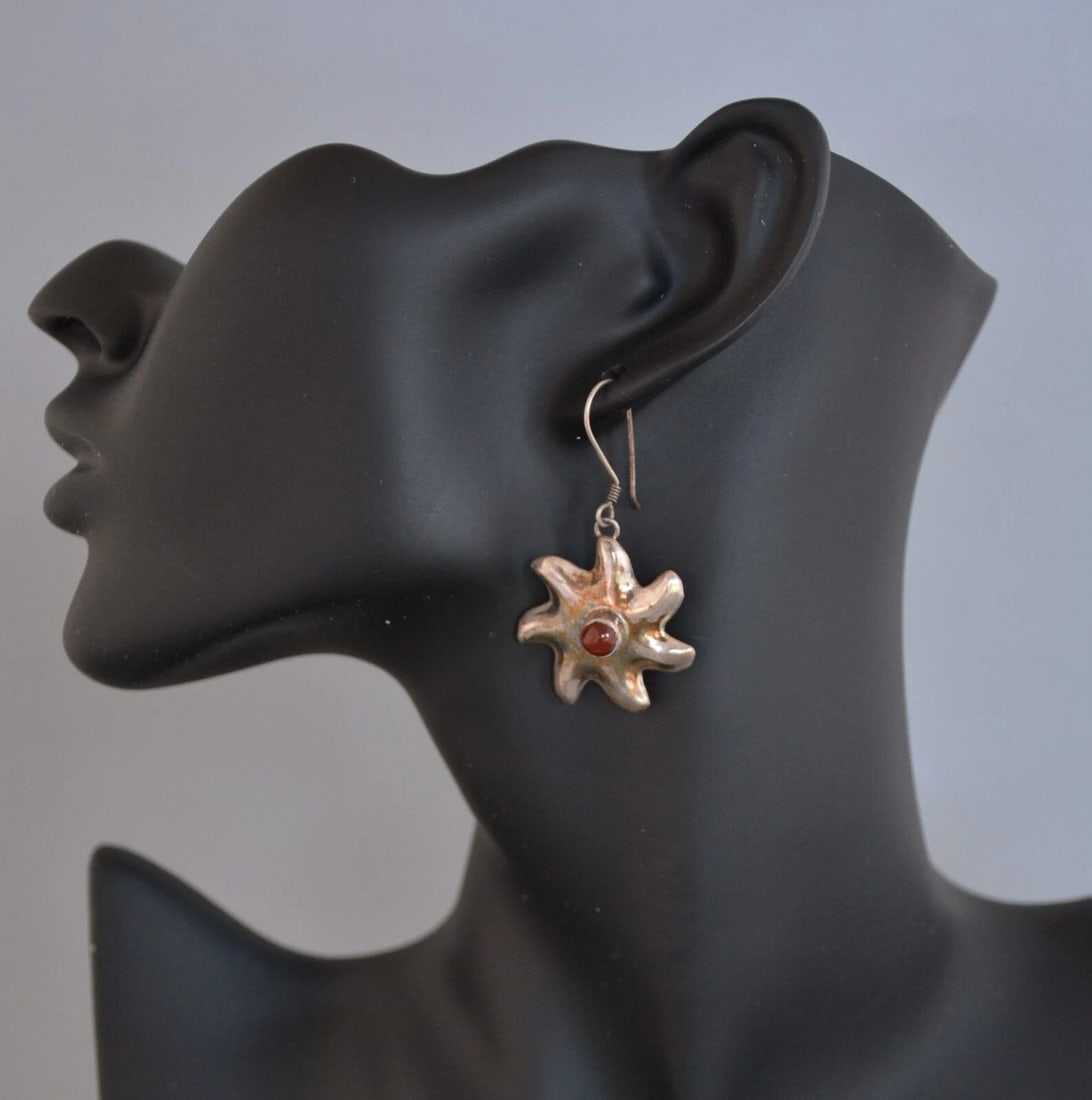 VINTAGE STERLING SILVER STAR EARRINGS - RED GARNET - DANGLES - 1 3/4" DROP (1 of 2)