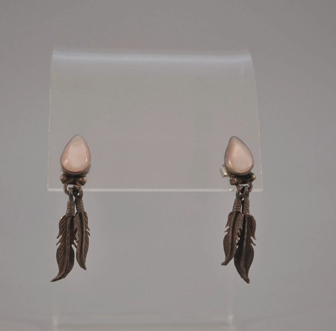 OLD PAWN STERLING SILVER MOTHER OF PEARL EARRINGS 1 1/4" DROP: OLD PAWN STERLING SILVER MOTHER OF PEARL EARRINGS 1 1/4" DROP Weight 3.53 Grams 1 1/4" Tall