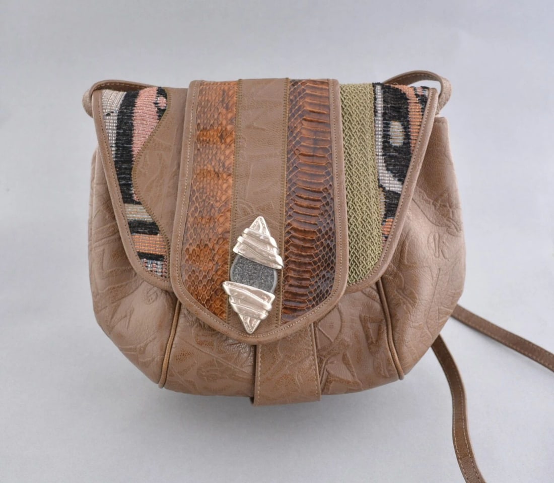 VINTAGE SHARIF HANDBAG PURSE CROSS BODY SHOULDER STRAP - LEATHER FABRIC - BROWNS: VINTAGE SHARIF HANDBAG PURSE CROSS BODY SHOULDER STRAP - LEATHER FABRIC - BROWNS Beautifully designed vintage handbag by Sharif. Leather and fabric applique with some snakeskin mostly in shades of bro