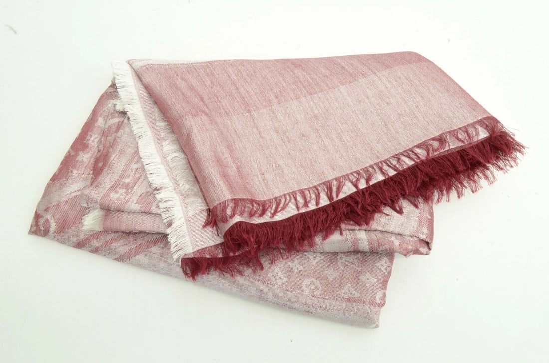 AUTHENTIC LOUIS VUITTON RED WHITE CASHMERE SILK LV MONOGRAM SCARF FRAYED EDGES: AUTHENTIC LOUIS VUITTON RED WHITE CASHMERE SILK LV MONOGRAM SCARF FRAYED EDGES Authentic Louis Vuitton Red White Cashmere Silk LV Monogram Scarf Frayed Edges AUTHENTIC LOUIS VUITTON RED WHITE CASHMERE