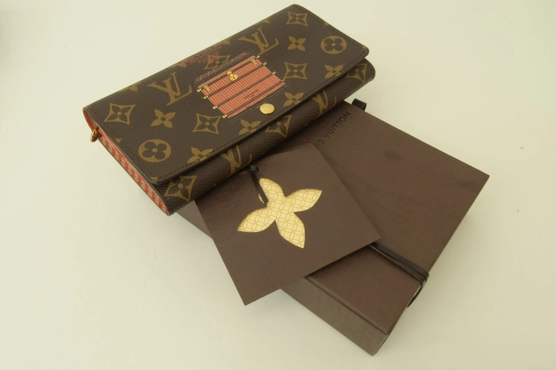AUTHENTIC LOUIS VUITTON MONOGRAM FOLD CLUTCH WALLET CLIP LEATHER LUGGAGE DESIGN: AUTHENTIC LOUIS VUITTON MONOGRAM FOLD CLUTCH WALLET CLIP LEATHER LUGGAGE DESIGN Authentic Louis Vuitton Monogram Fold Clutch Wallet Clip Leather Luggage Design Authentic Louis Vuitton Monogram Fold Cl