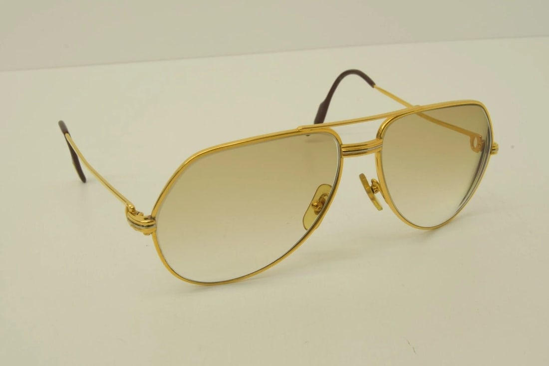 AUTHENTIC CARTIER VENDOME LOUIS AVIATOR 59 14 140 GP SUNGLASSES STRIPED FRAMES: AUTHENTIC CARTIER VENDOME LOUIS AVIATOR 59 14 140 GP SUNGLASSES STRIPED FRAMES Authentic Cartier Vendome Louis Aviator 59 14 140 GP Sunglasses Striped Frames *PLEASE NOTE* This model currently has Gra