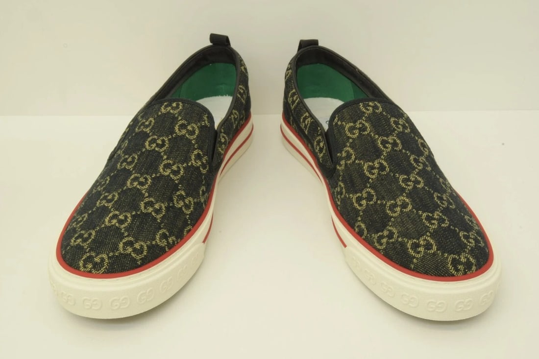 AUTHENTIC GUCCI MENS TENNIS SHOES 1977 DARK NAVY GUCCISSIMA LOGO SNEAKERS (1 of 2)