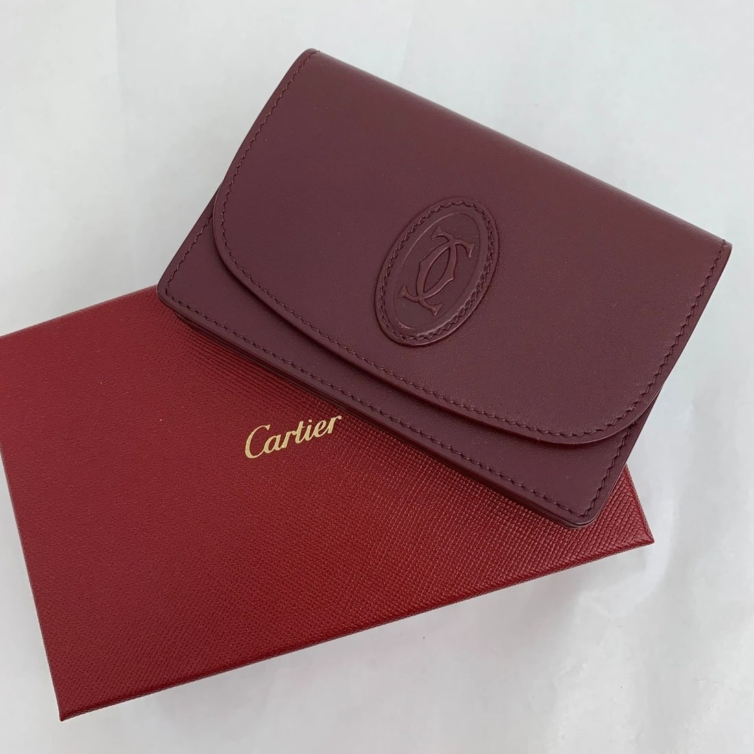 AUTHENTIC CARTIER SIGNATURE THIN CARD CASE SLIM WALLET BURGUNDY FOLD POUCH (1 of 2)