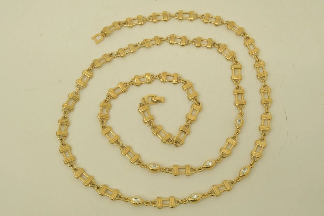 AUTHENTIC CHRISTIAN DIOR DOUBLE BAR RHINESTONE NECKLACE GP CHAIN JEWELRY: AUTHENTIC CHRISTIAN DIOR DOUBLE BAR RHINESTONE NECKLACE GP CHAIN JEWELRY Authentic Christian Dior Double Bar Rhinestone Necklace GP Chain Jewelry Jewelry Accessory Ladies, Womens, Female Clip Clasp Cl