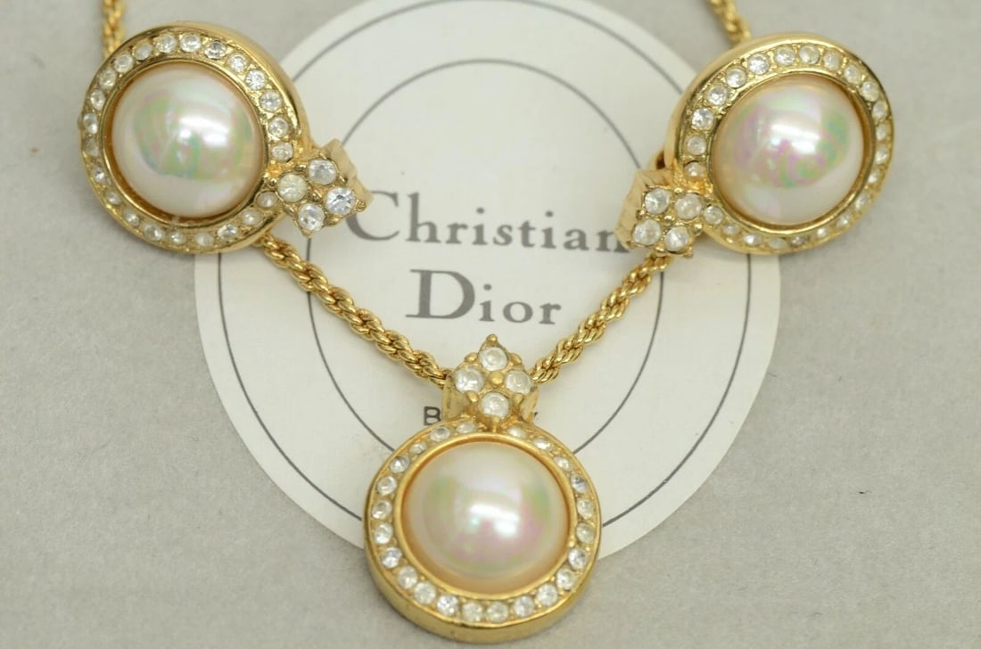 AUTHENTIC DIOR PEARL NECKLACE EARRING SET VINTAGE GP RHINESTONE JEWELRY WITH BOX (1 of 2)