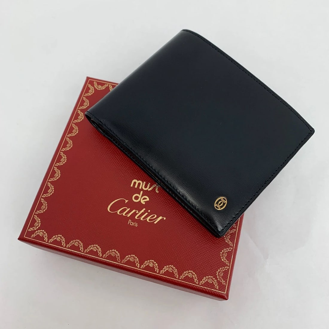 AUTHENTIC CARTIER BLACK BIFOLD WALLET LEATHER VINTAGE GOLD DECOR SIGNATURE LOGO (1 of 2)
