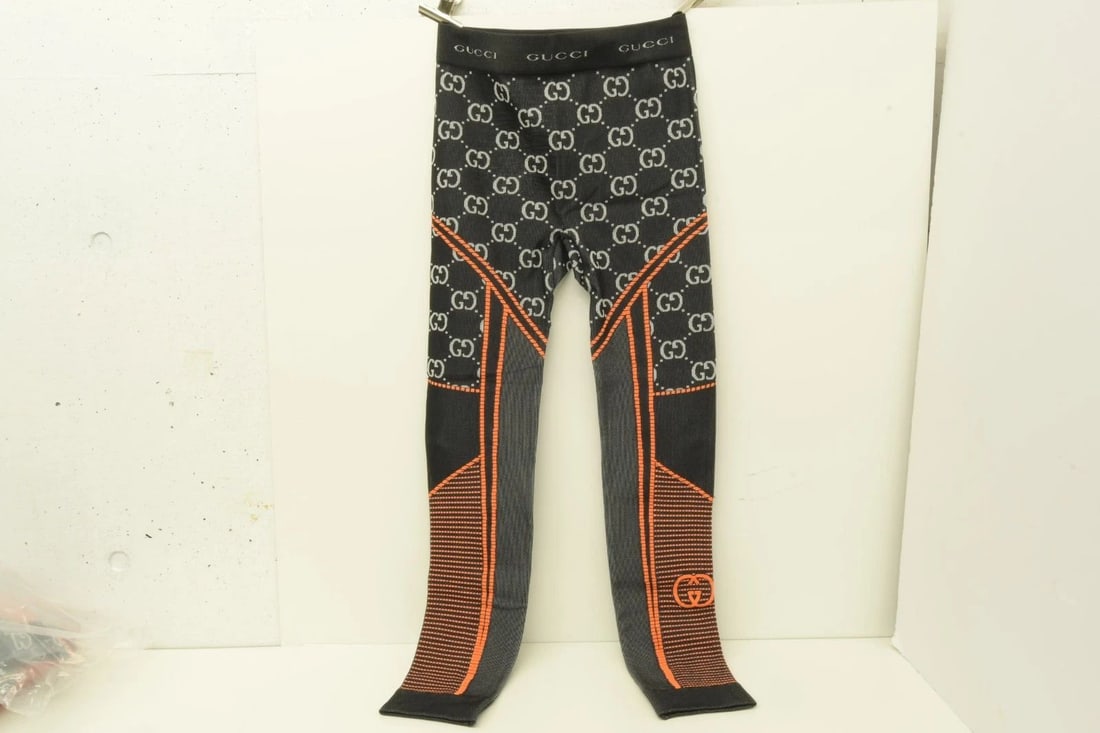AUTHENTIC GUCCI ACTIVEWEAR BLACK GUCCISSIMA GG LOGO ORANGE WOMENS WORKOUT PANTS: AUTHENTIC GUCCI ACTIVEWEAR BLACK GUCCISSIMA GG LOGO ORANGE WOMENS WORKOUT PANTS Authentic Gucci Activewear Black Guccissima GG Logo Orange Womens Workout Pants Gucci Guccissima GG Logo, Classic Black,