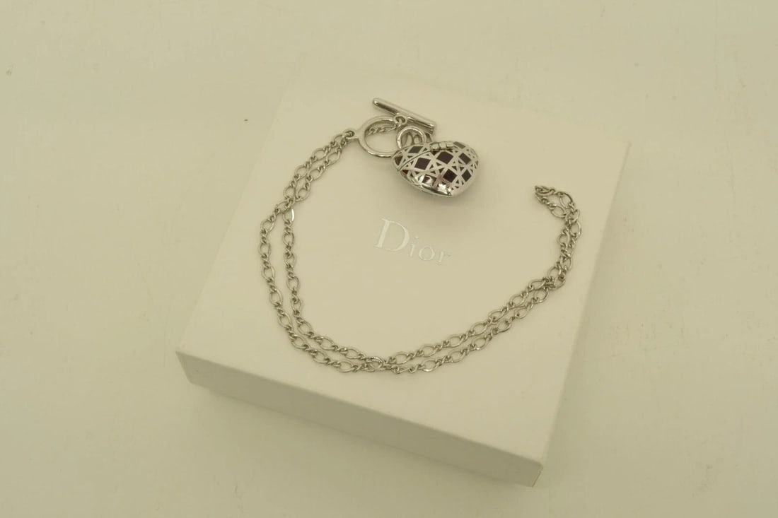 AUTHENTIC CHRISTIAN DIOR NECKLACE SP RED HEART LOCKET CASE JEWELRY ACCESSORY: AUTHENTIC CHRISTIAN DIOR NECKLACE SP RED HEART LOCKET CASE JEWELRY ACCESSORY Authentic Christian Dior Necklace SP Red Heart Locket Case Jewelry Accessory Christian Dior Jewelry Accessory Ladies, Women