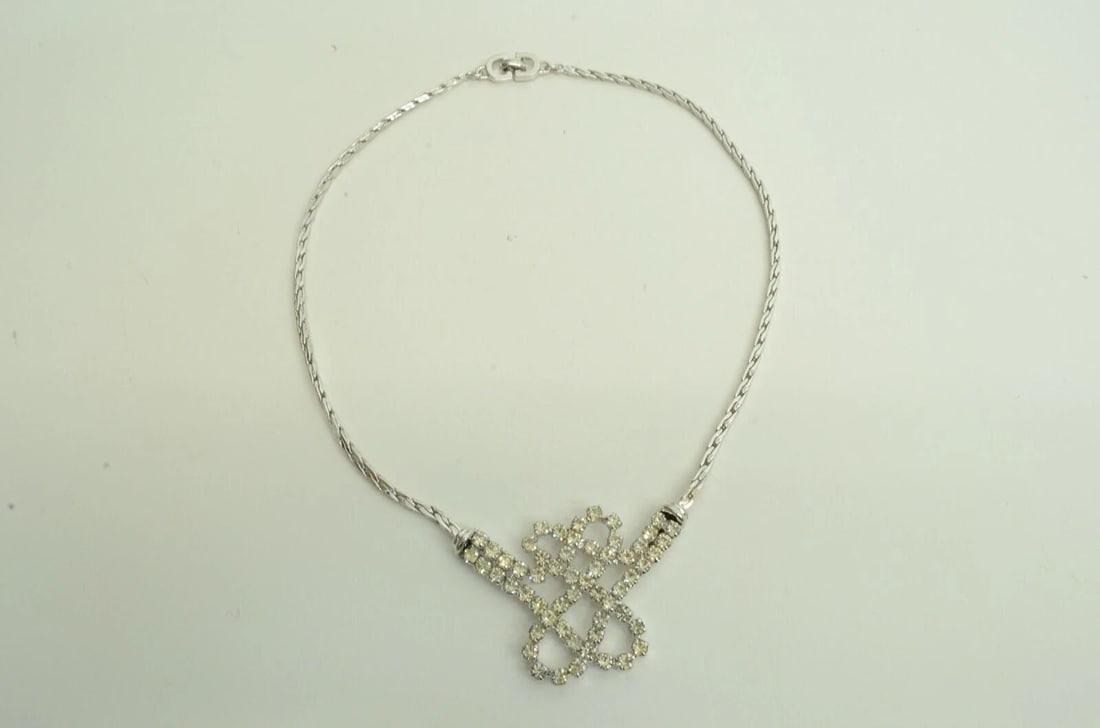 AUTHENTIC CHRISTIAN DIOR VINTAGE NECKLACE SS LOOPING RHINESTONE EMBLEM JEWELRY: AUTHENTIC CHRISTIAN DIOR VINTAGE NECKLACE SS LOOPING RHINESTONE EMBLEM JEWELRY Authentic Christian Dior Vintage Necklace SS Looping Rhinestone Emblem Jewelry AUTHENTIC CHRISTIAN DIOR VINTAGE NECKLACE 