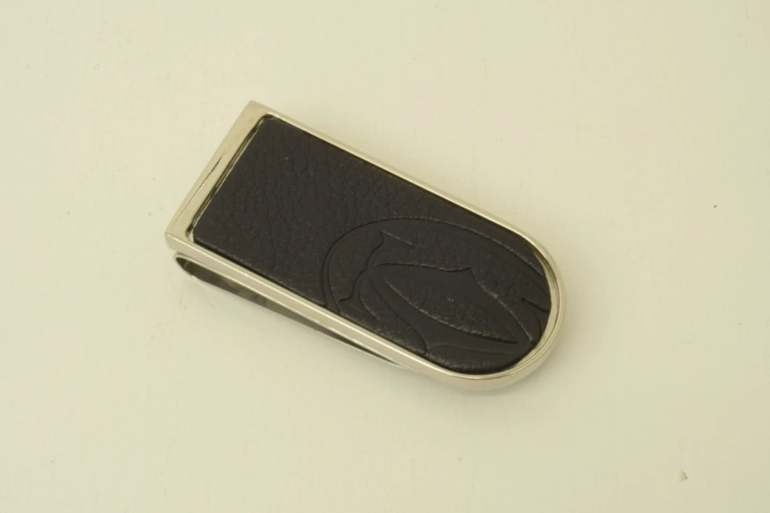 AUTHENTIC CARTIER DOUBLE C DECOR LOGO MONEY CLIP SS BLACK LEATHER ACCESSORY (1 of 2)