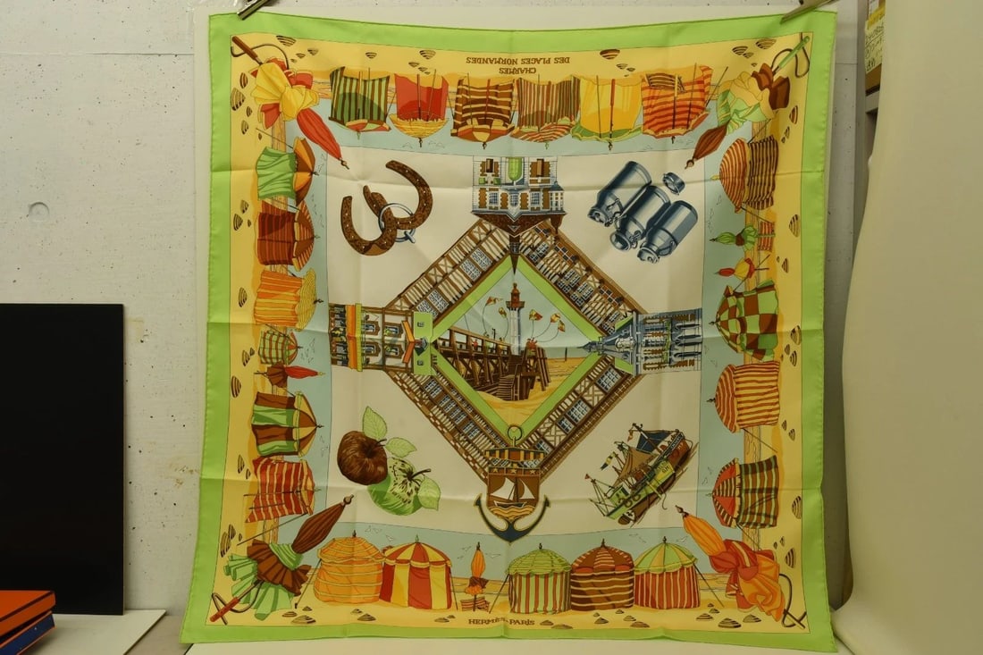 AUTHENTIC HERMES SILK SCARF GREEN CHARMES DES PLAGES NORMANDE DUBIGEON 90CM: AUTHENTIC HERMES SILK SCARF GREEN CHARMES DES PLAGES NORMANDE DUBIGEON 90CM Tout en Carre Loig Dubigeon Height & Width: 140cm (55 inches) 100% Silk Green Square Scarf Female, Ladies Manufactured: Fran
