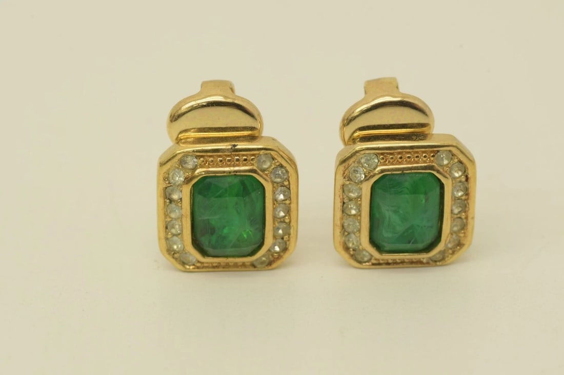 AUTHENTIC CHRISTIAN DIOR CLIP ON EARRINGS GREEN GEMSTONE RHINESTONE GP JEWLERY (1 of 2)