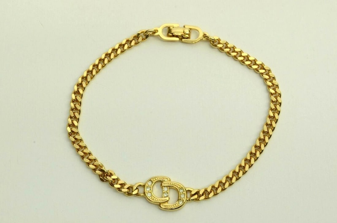 AUTHENTIC VINTAGE CHRISTIAN DIOR BRACELET CD LOGO RHINESTONE EMBLEM GP JEWELRY: AUTHENTIC VINTAGE CHRISTIAN DIOR BRACELET CD LOGO RHINESTONE EMBLEM GP JEWELRY Authentic Vintage Christian Dior Bracelet CD Logo Rhinestone Emblem GP Jewelry AUTHENTIC VINTAGE CHRISTIAN DIOR BRACELET 