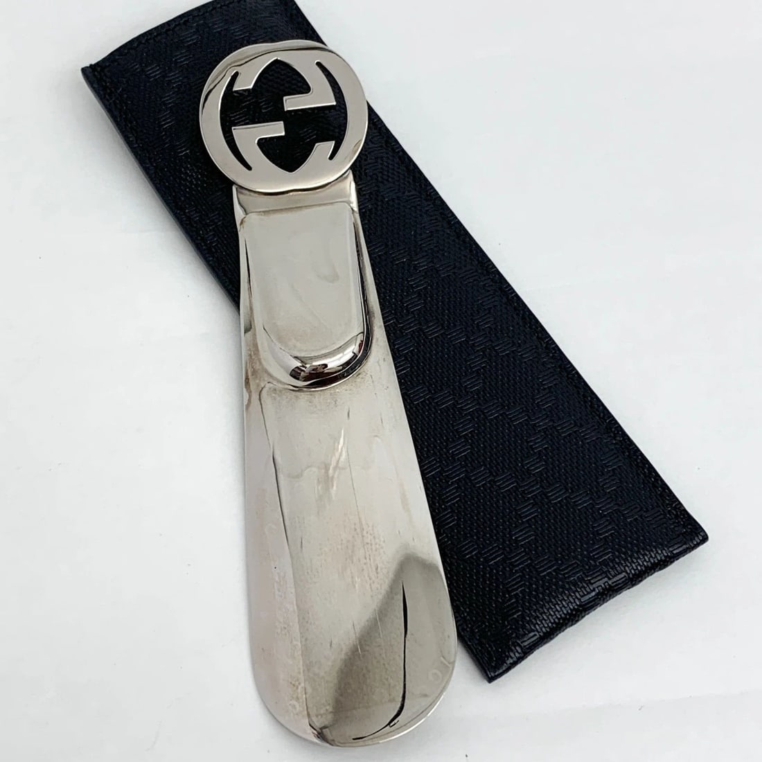AUTHENTIC GUCCI SHOE HORN COLLECTIBLE GG LOGO SILVER PLATED SP FOOT ACCESSORY: AUTHENTIC GUCCI SHOE HORN COLLECTIBLE GG LOGO SILVER PLATED SP FOOT ACCESSORY AUTHENTIC GUCCI SHOE HORN COLLECTIBLE GG LOGO SILVER PLATED SP FOOT ACCESSORY Gucci Shoe Horn, Footwear Accessory GG Logo 