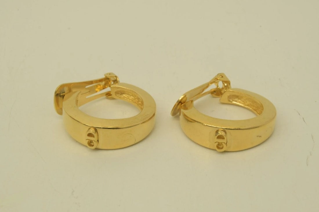AUTHENTIC CHRISTIAN DIOR CLIP ON EARRINGS CRESCENT GP LOGO JEWELRY ACCESSORIES (1 of 2)