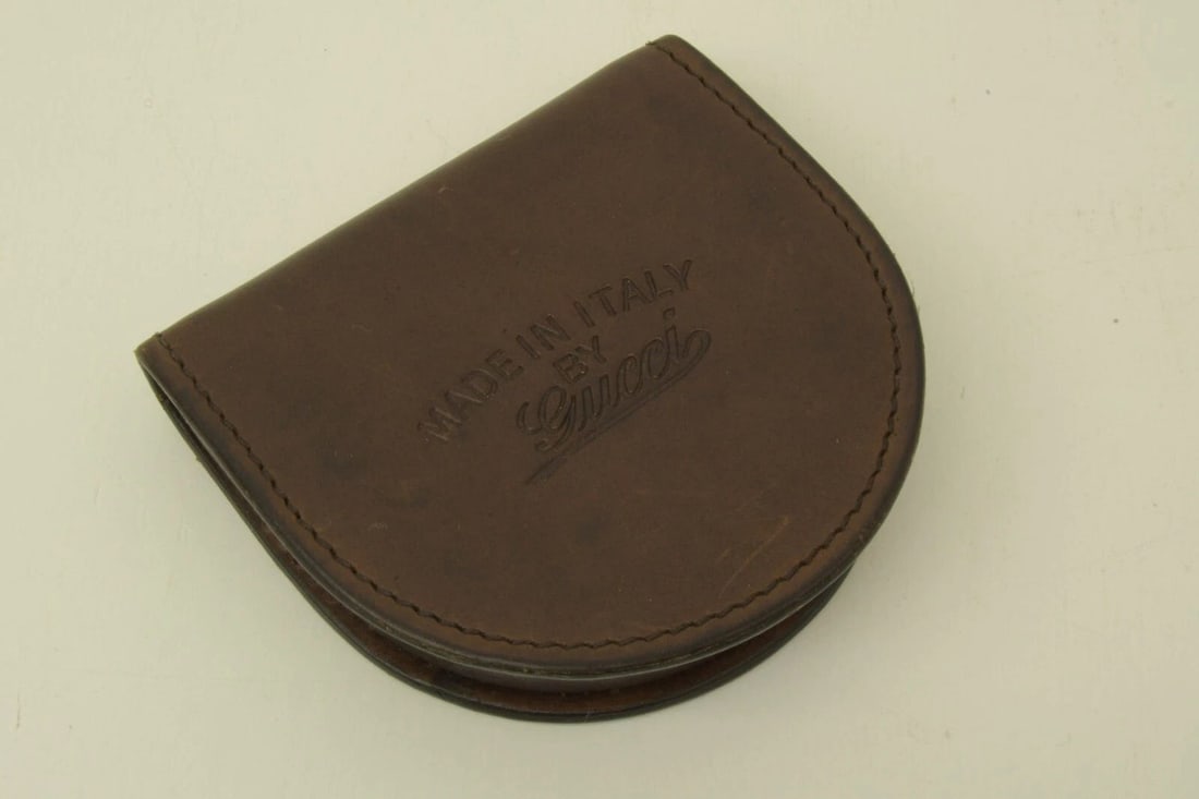 AUTHENTIC GUCCI BROWN WALLET LEATHER COIN CASE HALF CIRCLE MONEY POUCH: AUTHENTIC GUCCI BROWN WALLET LEATHER COIN CASE HALF CIRCLE MONEY POUCH Authentic Gucci Brown Wallet Leather Coin Case Half Circle Money Pouch Authentic Gucci Brown Wallet Leather Coin Case Half Circle