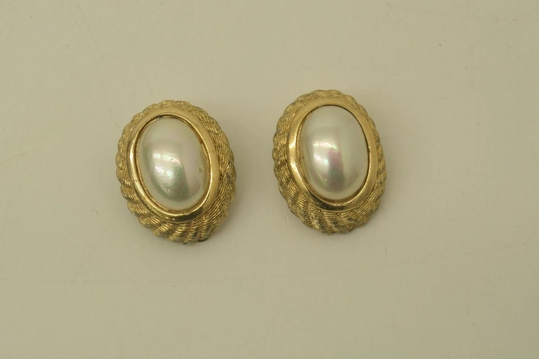 AUTHENTIC CHRISTIAN DIOR CLIP ON ROPE EARRINGS FAUX PEARL GP JEWELRY ACCESSORIES (1 of 2)
