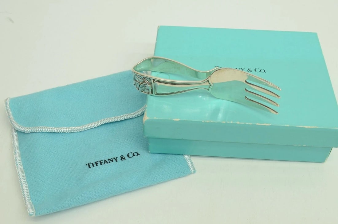 AUTHENTIC TIFFANY & CO. STERLING SILVER FORK SWAN RIDER SILVERWARE COLLECTIBLE (1 of 2)