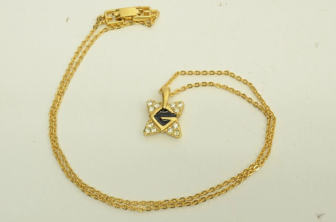 AUTHENTIC GIVENCHY GP CHARM NECKLACE RHINESTONE LOGO G DIAMOND JEWELRY ACCESSORY (1 of 2)