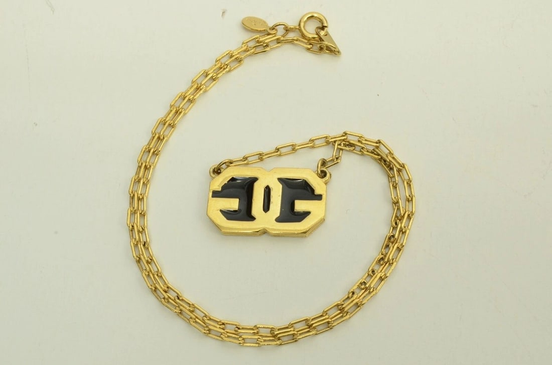 AUTHENTIC GIVENCHY GP LOGO NECKLACE VINTAGE DOUBLE G BLACK EMBLEM CHARM JEWELRY (1 of 2)