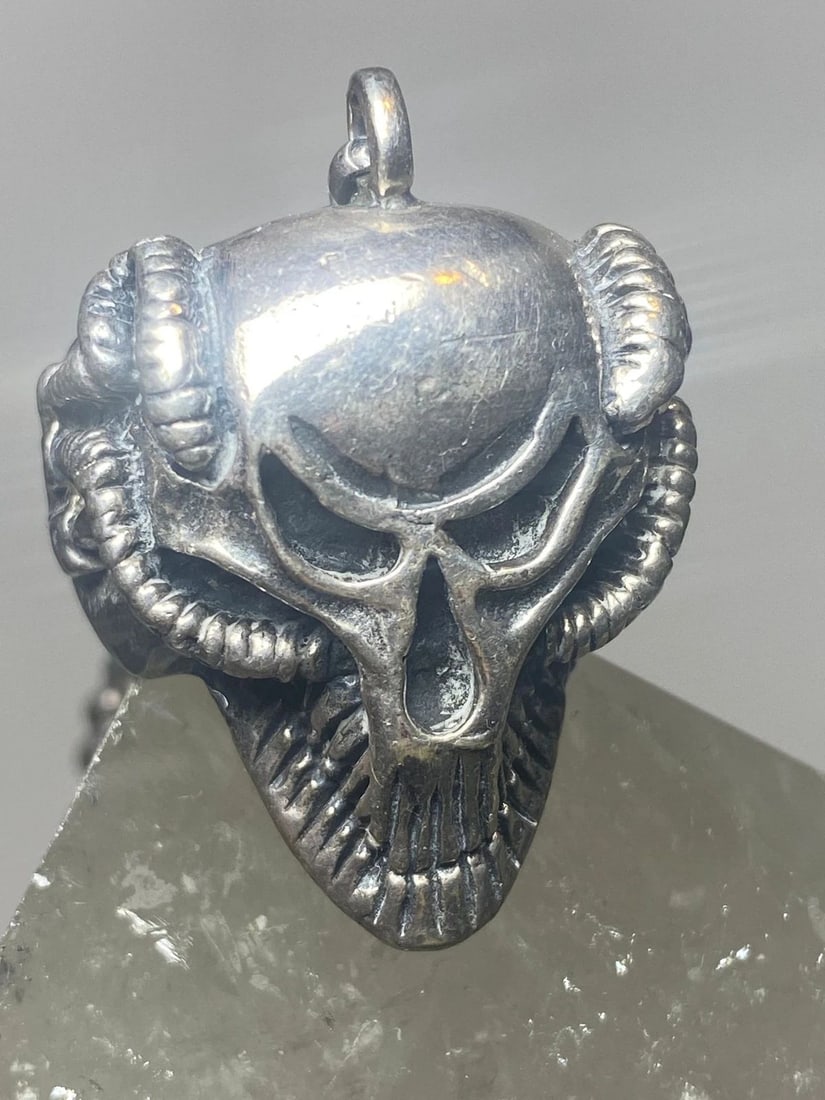 SKULL RING SIZE 11.75 BIKER: SKULL RING SIZE 11.75 BIKER skull ring size 11.75 biker band mystery metal I leave the rings unpolished until I sell .. If the buyer wants the ring polished I will then polish the ring as some people 