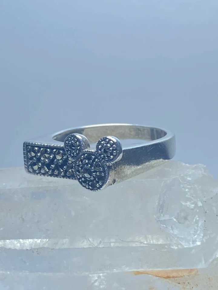 MICKEY MOUSE RING DISNEY MARCASITE JUDITH JACK STERLING SILVER WOMEN: MICKEY MOUSE RING DISNEY MARCASITE JUDITH JACK STERLING SILVER WOMEN Mickey Mouse Ring Disney Marcasite Judith Jack sterling silver women Size 6.75 Between. size 6.75 and a size 7 Weight 4.9g Widest p