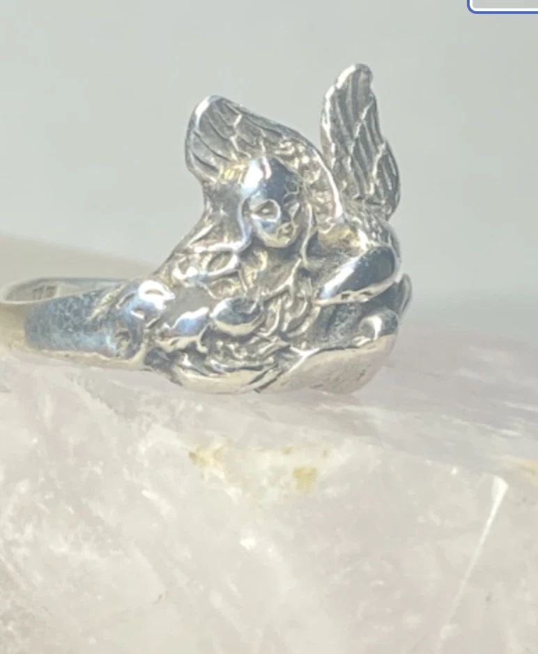 FACE RING BIRD SIZE 6.75 FIGURATIVE BAND STERLING SILVER WOMEN GIRLS: FACE RING BIRD SIZE 6.75 FIGURATIVE BAND STERLING SILVER WOMEN GIRLS Face ring bird size 6.75 figurative band sterling silver women girls Size 6.75 Weight 3.5g Widest part of band 5/8" Thinnest part o