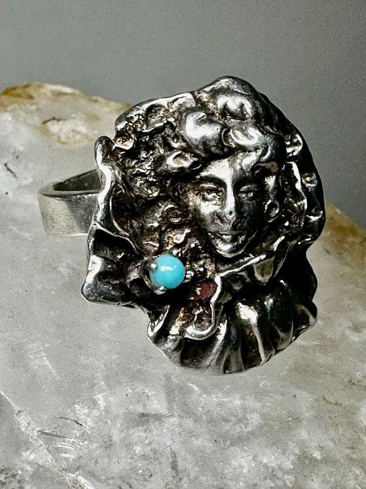 FACE RING SIZE 7 TURQUOISE STERLING SILVER ART DECO STYLE BOHO WOMEN: FACE RING SIZE 7 TURQUOISE STERLING SILVER ART DECO STYLE BOHO WOMEN Face ring size 7 turquoise sterling silver Art Deco style Boho women Size 7 Weight 15.4g Length 1" Width. 1" Thinnest part of band 