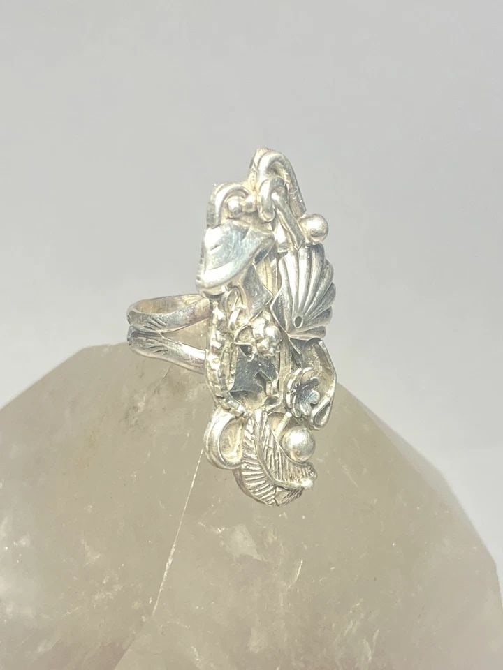 MUSHROOM RING SCALLOP SHELL LEAVES SOUTHWEST FLORAL BAND PINKY STERLING SILVER W: MUSHROOM RING SCALLOP SHELL LEAVES SOUTHWEST FLORAL BAND PINKY STERLING SILVER W Mushroom ring scallop shell leaves southwest floral band pinky sterling silver women girls Size 4 Weight. 6.1g Length 1