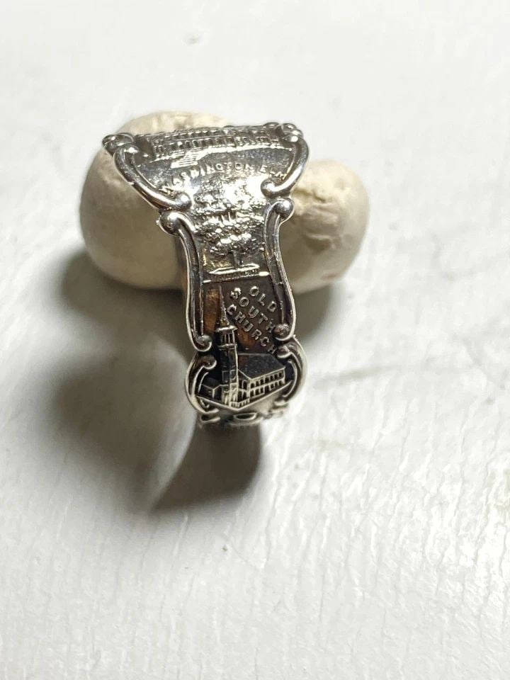 SPOON RING BOSTON WASHINGTON ELM OLD SOUTH CHURCH BAND STERLING SILVER: SPOON RING BOSTON WASHINGTON ELM OLD SOUTH CHURCH BAND STERLING SILVER Spoon ring Boston Washington Elm Old South Church band sterling silver Size 8 Weight 4.1g Widest part 1/2" Thinnest part of ring 