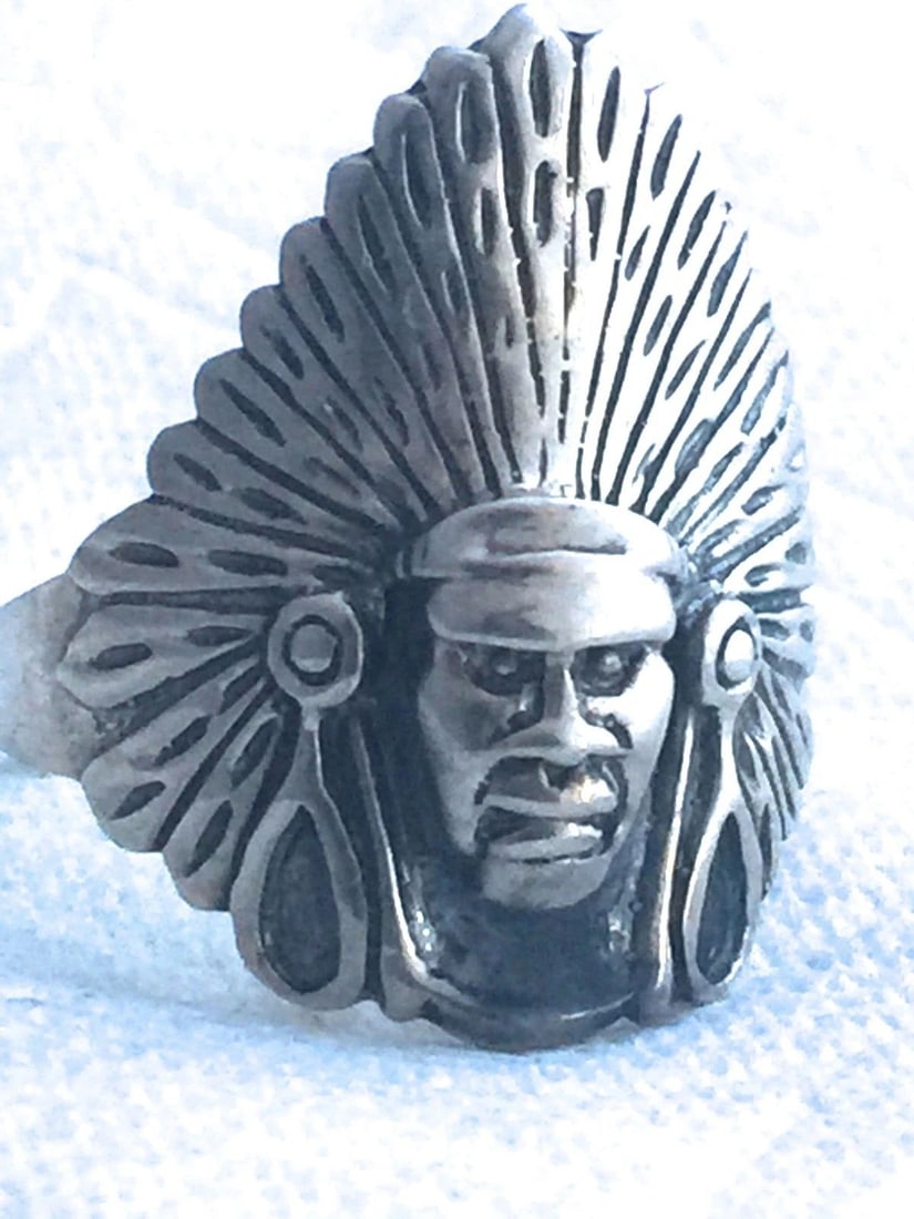VINTAGE STERLING SILVER SOUTHWEST TRIBAL RING CHIEF SIZE 14.75 11.6G: VINTAGE STERLING SILVER SOUTHWEST TRIBAL RING CHIEF SIZE 14.75 11.6G Vintage Sterling Silver Southwest Tribal Ring Size 14.75 Weight 11.6g Length 1 3/16"" Width 23/32" Free First Class shipping and po
