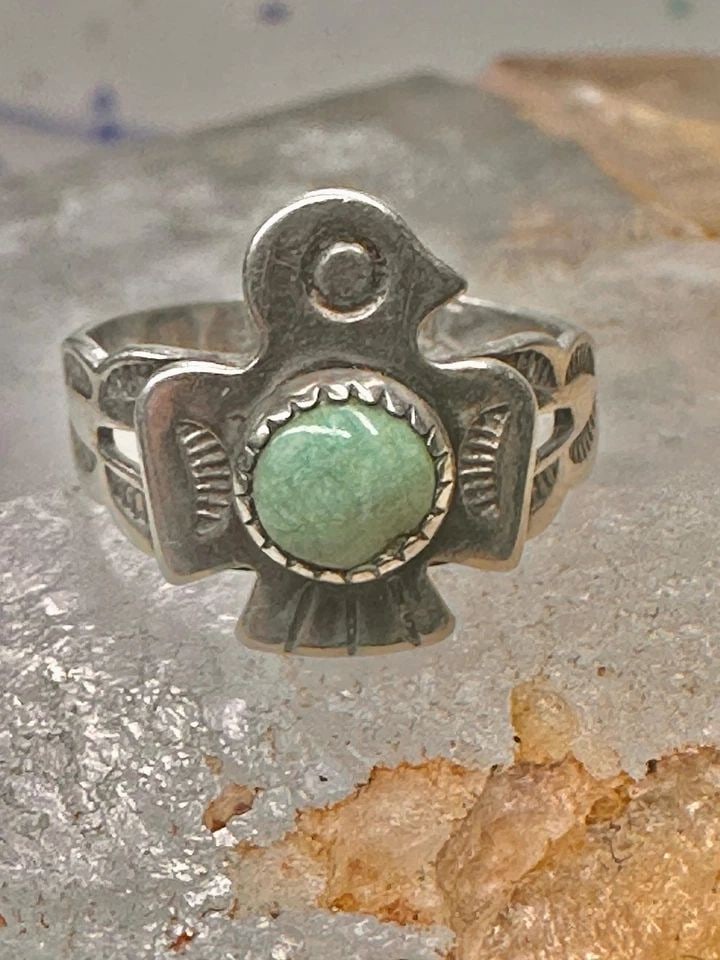 PHOENIX RING TURQUOISE PINKY BAND SIZE 2.75 BELL TRADING CO STERLING SILVER WOME: PHOENIX RING TURQUOISE PINKY BAND SIZE 2.75 BELL TRADING CO STERLING SILVER WOME Phoenix ring turquoise pinky band size 2.75 sterling silver women girls Bell Trading Co Size 2.75 Weight 1.7g Width 1/2